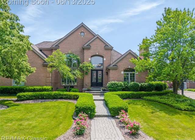 Property at 18438 Clairmont Cir, Northville, MI 48168 8534, 4 beds, 4.5 baths
