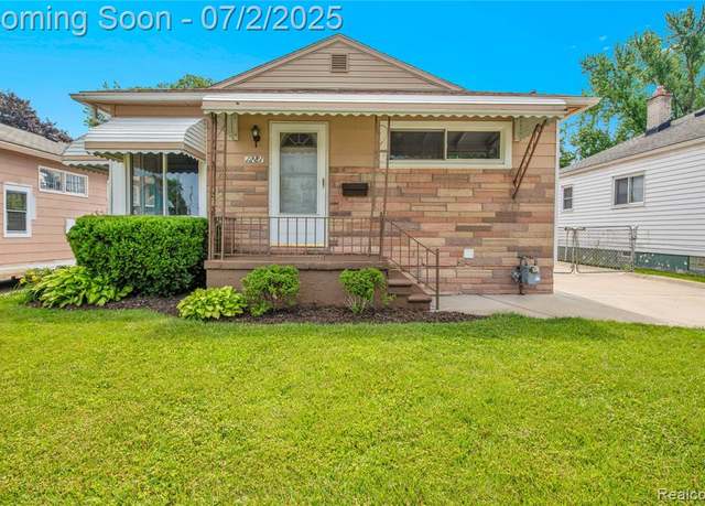 Property at 1281 Grant Ave, New Boston, MI 48146 2052, 3 beds, 1.5 baths
