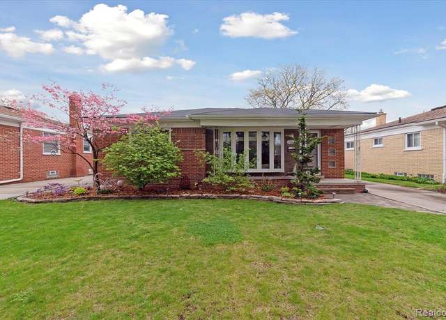 Property at 28612 ROCKWOOD St, Saint Clair Shores, MI 48081 3246, 3 beds, 1.5 baths