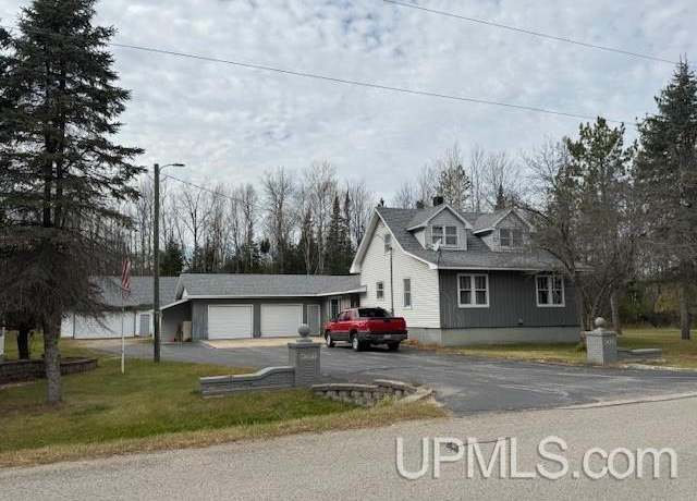 Property at 13657 N 551 Rd, Wilson, MI 49896, 3 beds, 2 baths