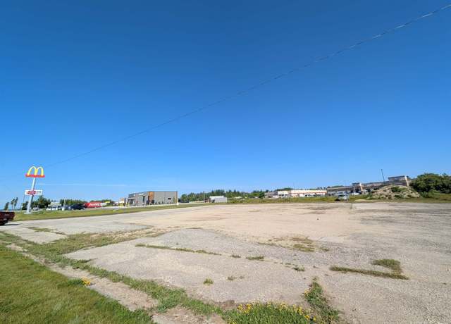 Property at 737 East Lakeshore Dr, Manistique, MI 49854