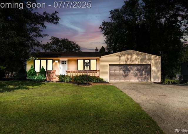 Property at 262 Cornell St, Howell, MI 48843 1732, 3 beds, 2 baths