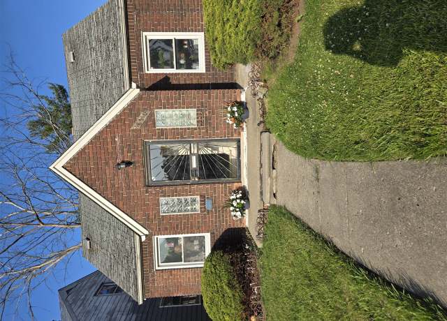 Property at 18510 Alcoy Ave, Detroit, MI 48205-4500, 2 beds, 1 bath