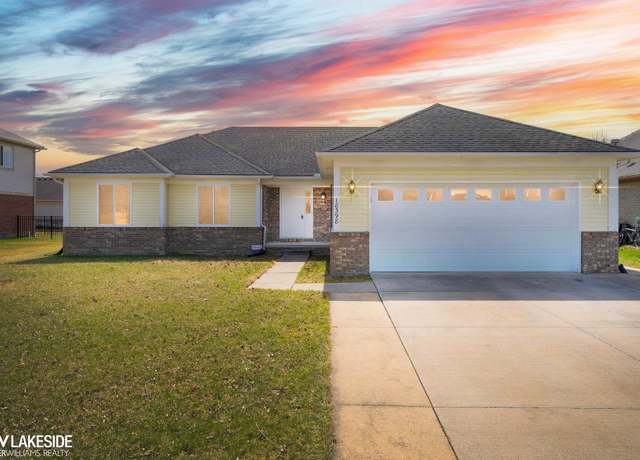 Property at 18398 Wingate Dr, Macomb, MI 48042, 3 beds, 2 baths