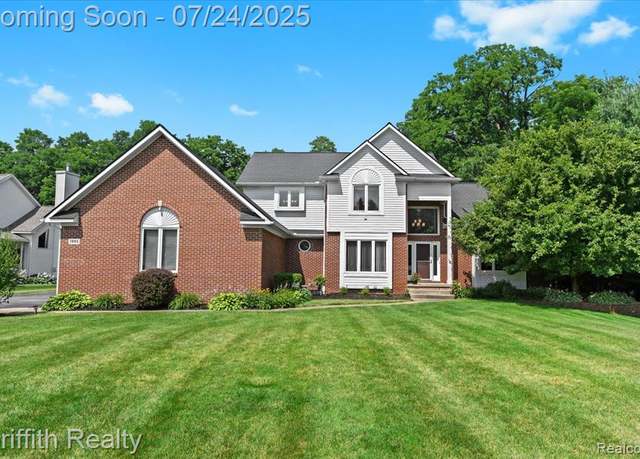 Property at 1805 Mist Wood Dr, Howell, MI 48843 8139, 3 beds, 3.5 baths