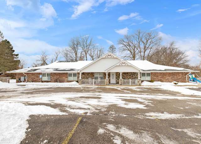 Property at 5758 Cooley Lake Rd, Waterford, MI 48237