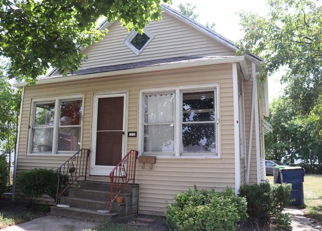 Property at 1312 Cass Ave, Bay City, MI 48708, 2 beds, 1 bath