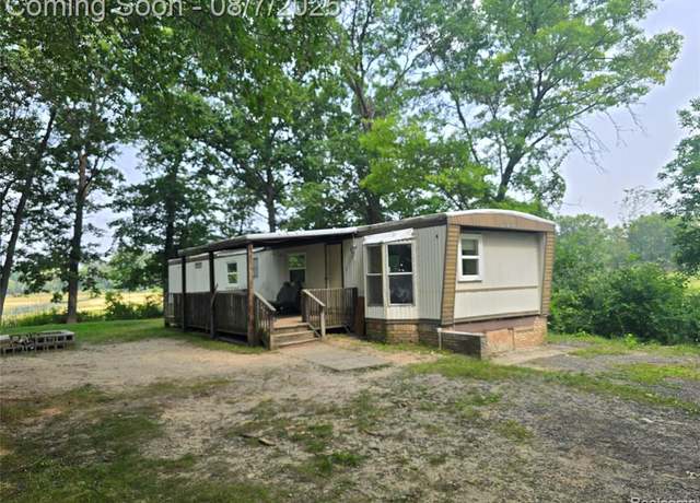 Property at 4452 Holly Shores Ct, Holly, MI 48442 1828, 2 beds, 1 bath