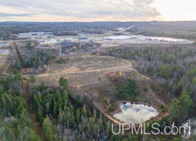 Property at 725 Co Rd HQ Rd, Marquette, MI 49855