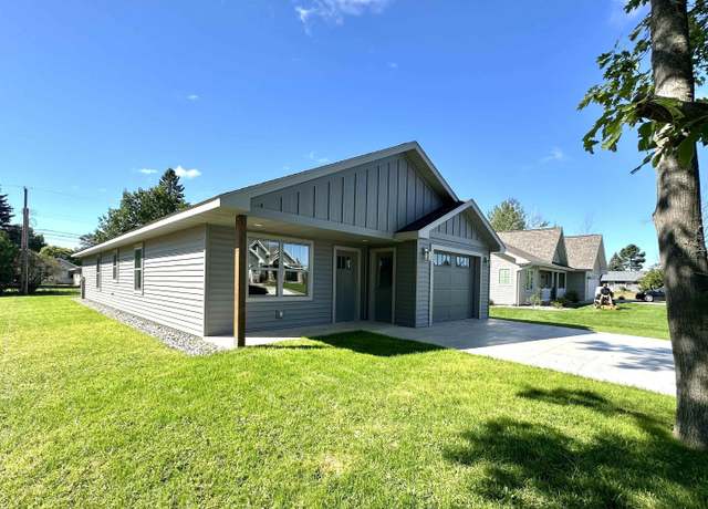Property at 1705 S 21st Ave, Escanaba, MI 49829, 3 beds, 2 baths