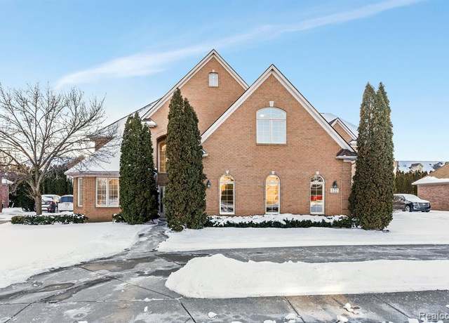 Property at 122 Sand Bar Ln, Detroit, MI 48214 8034, 5 beds, 4.5 baths
