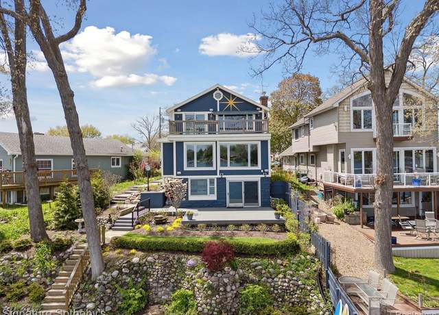 Property at 3806 ISLAND PARK Dr, Waterford, MI 48329 1906, 3 beds, 2.5 baths
