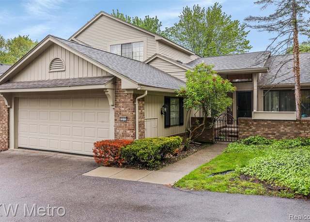 Property at 7273 CREEKS BEND Ct, West Bloomfield, MI 48322 3523, 3 beds, 3.5 baths