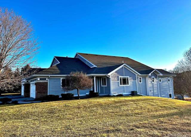 Property at 430 River Pointe Pkwy #103, Kingsford, MI 49802, 4 beds, 3 baths
