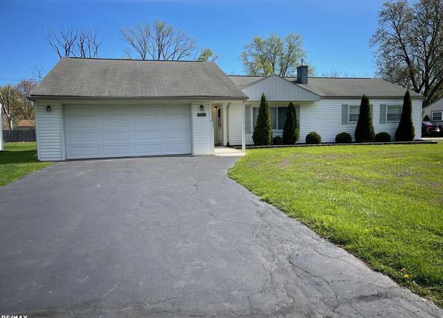 Property at 21487 Highview St, Clinton Township, MI 48036, 3 beds, 1.5 baths