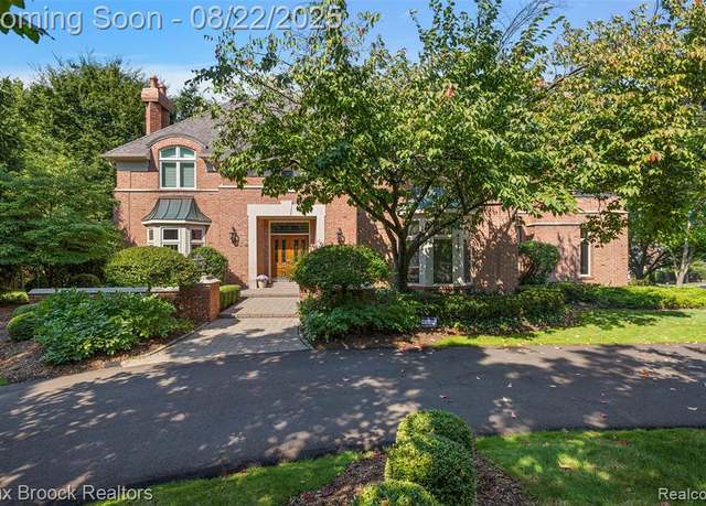 Property at 4134 Carillon Dr, Bloomfield Hills, MI 48302 1913, 5 beds, 5 baths