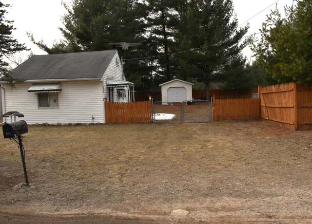 Property at 5012 Dorothy Dr, Whittemore, MI 48756, 1 bed, 0.5 baths