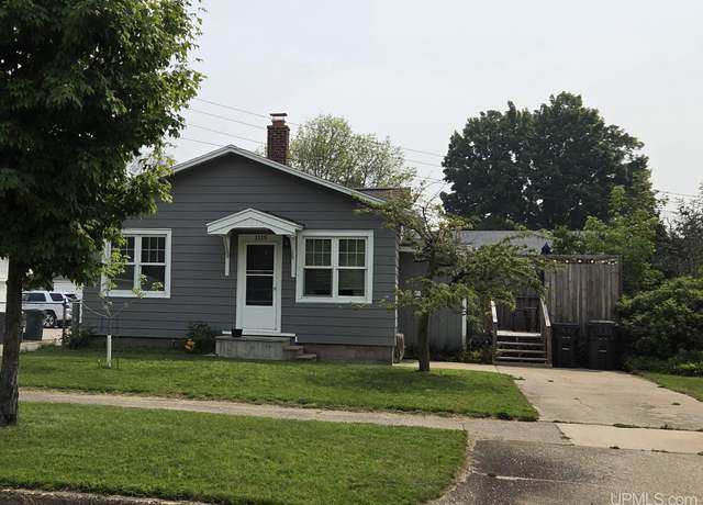 Property at 1115 S 13th St, Escanaba, MI 49829-0000, 2 beds, 1 bath