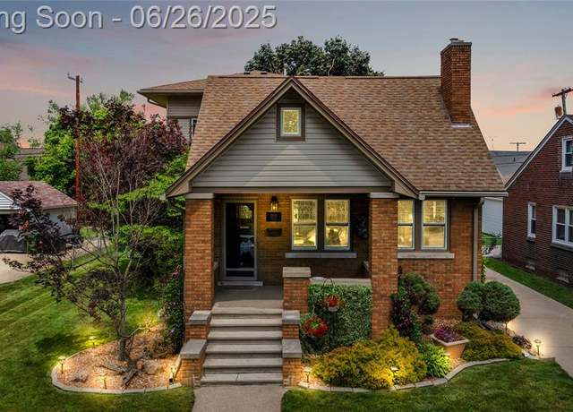 Property at 15552 Harrison Ave, Westland, MI 48101 2020, 4 beds, 3 baths