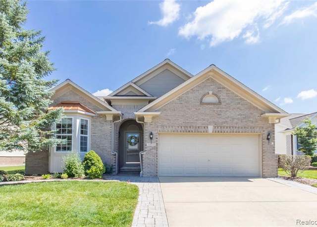 Property at 24179 Charlevoix St, Flat Rock, MI 48134 8048, 2 beds, 2 baths