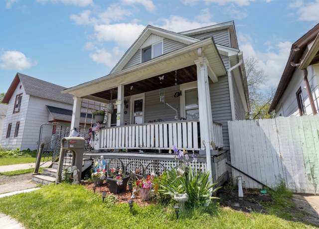 Property at 812 Fitzhugh St, Bay City, MI 48708, 3 beds, 1 bath