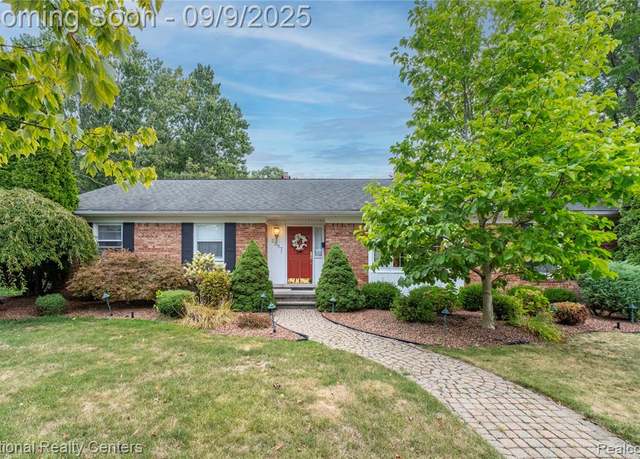 Property at 2387 Ashby St, Trenton, MI 48183 2451, 4 beds, 2.5 baths