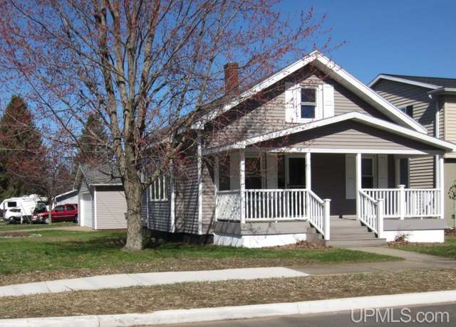 Property at 601 Harding Ave, Kingsford, MI 49802, 3 beds, 1.5 baths