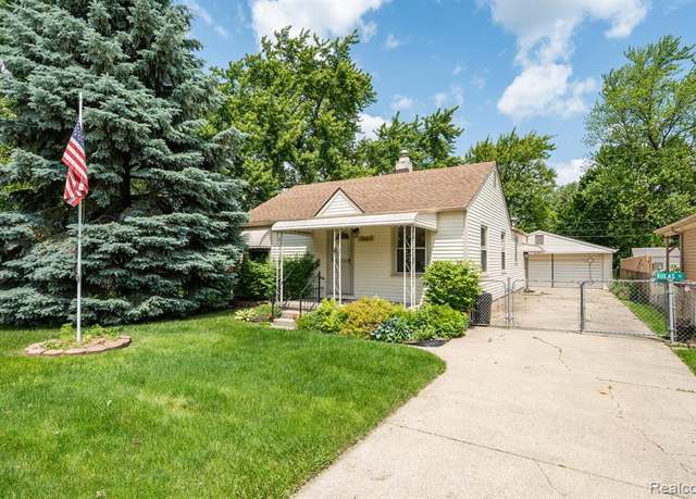 Property at 19811 Lakeworth St, Roseville, MI 48066 1115, 3 beds, 1.5 baths