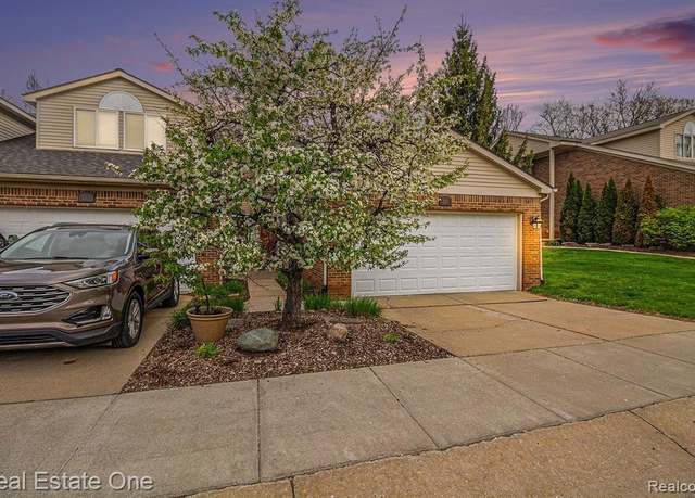 Property at 520 N REESE St, South Lyon, MI 48178 1268, 3 beds, 2.5 baths