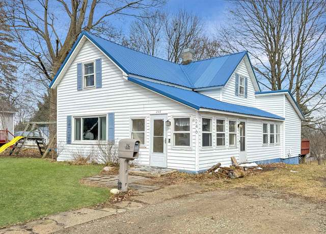 Property at 246 Marble St, Cadillac, MI 49601, 3 beds, 2 baths