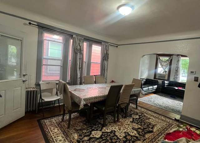 Property at 11568 Saint Aubin St, Hamtramck, MI 48212 2913, 2 beds, 1 bath