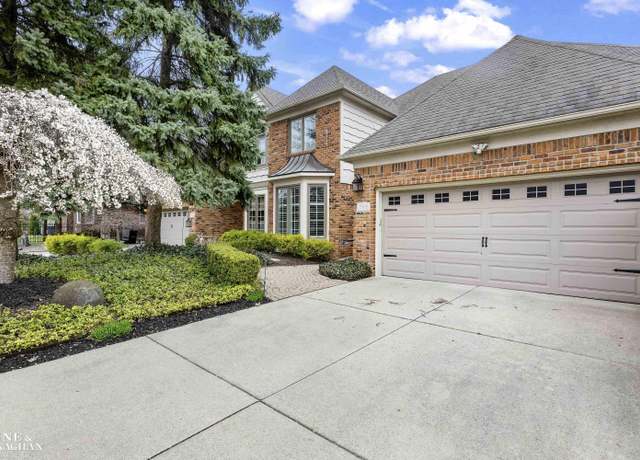 Property at 968 Trombley Rd, Grosse Pointe, MI 48230, 3 beds, 2.5 baths