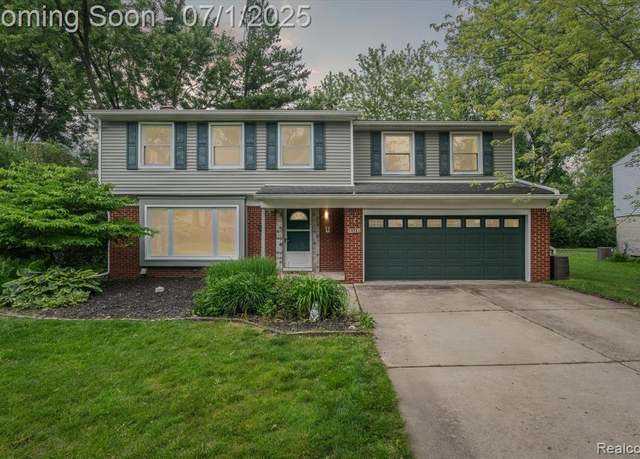 Property at 19581 Silver Spring St, Southfield, MI 48076 1749, 4 beds, 2.5 baths