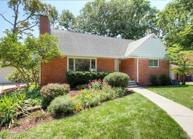 Property at 1827 Coronada St, Ann Arbor, MI 48103 5066, 4 beds, 2 baths