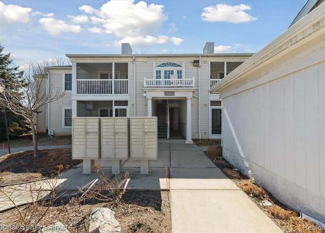 Property at 2267 S MAIN St #33, Ann Arbor, MI 48103 5830, 2 beds, 2 baths
