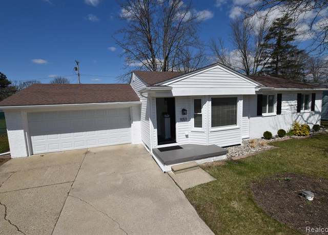 Property at 1053 HOLLY SPRING Ln, Grand Blanc, MI 48439 8955, 3 beds, 1.5 baths