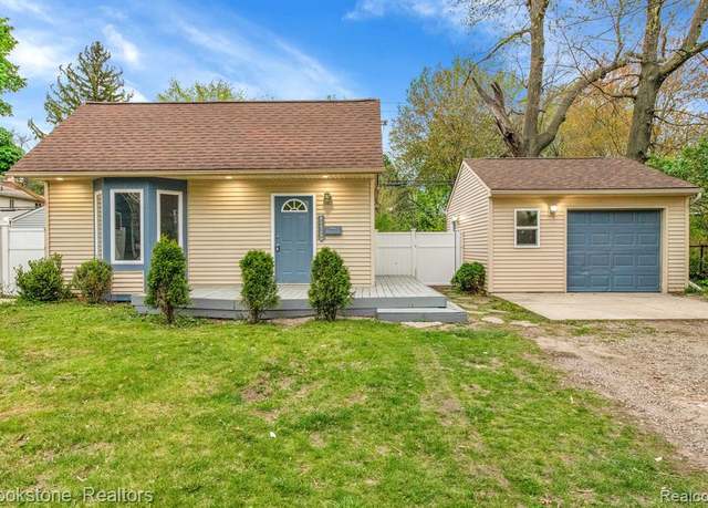 Property at 8228 OAK PARK Blvd, Oak Park, MI 48237 1811, 2 beds, 1 bath