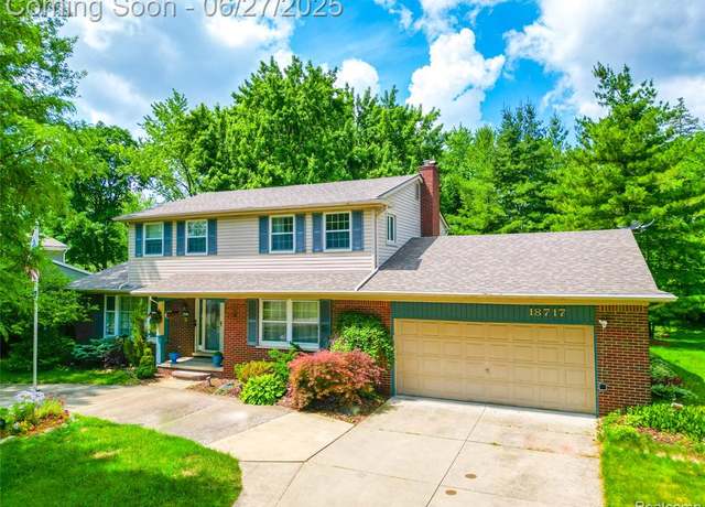 Property at 18717 Levan Rd, Livonia, MI 48152, 4 beds, 3.5 baths