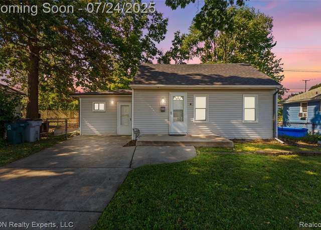 Property at 326 W Granet Ave, Commerce, MI 48030 2036, 3 beds, 1 bath