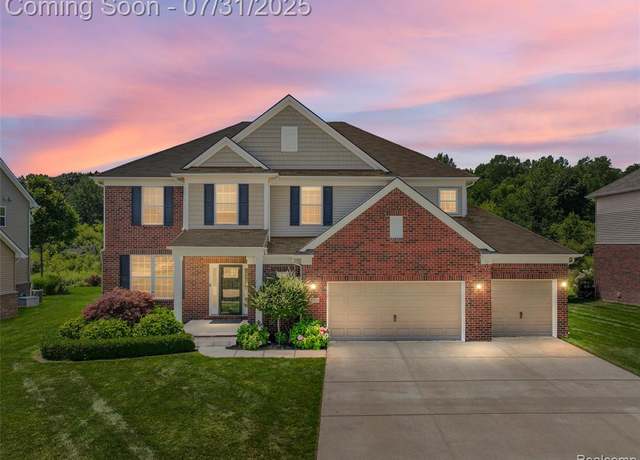 Property at 2050 Findley Cir, Lake Orion, MI 48360 1253, 4 beds, 5 baths