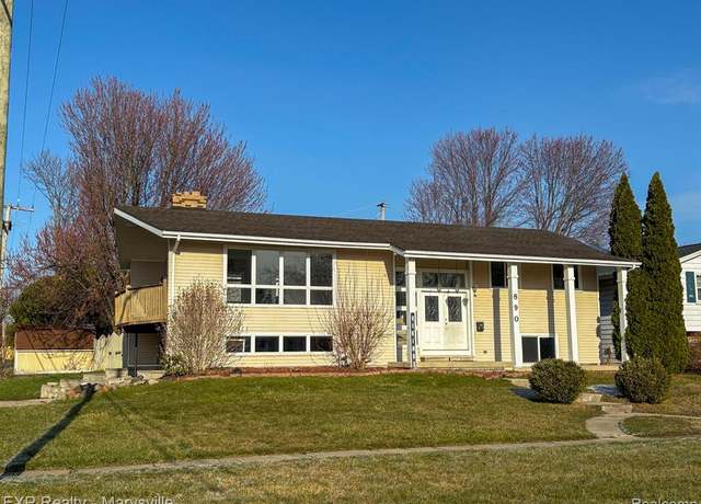 Property at 890 ILLINOIS St, Marysville, MI 48040 1520, 4 beds, 2 baths