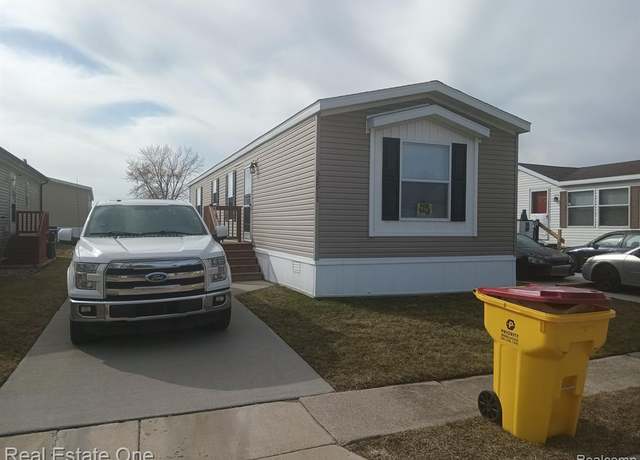 Property at Charlamage Aven Charlamagne, Clinton Township, MI 48038 3325, 2 beds, 2 baths