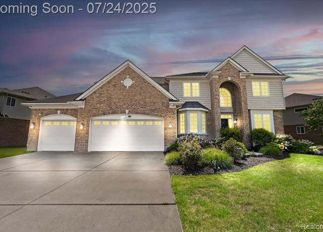 Property at 27647 W Estrada Ln, Novi, MI 48374 4211, 4 beds, 4 baths