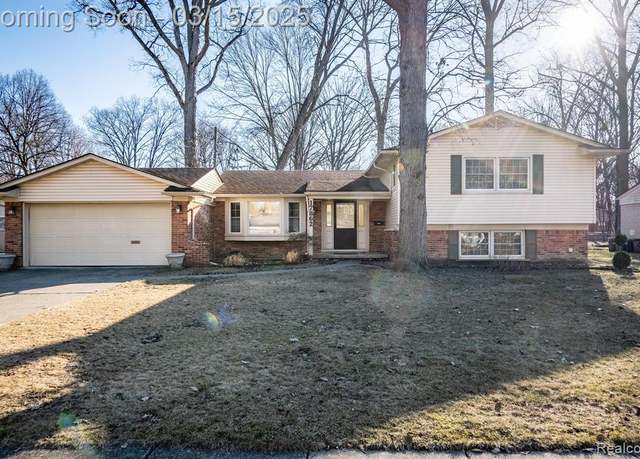 Property at 17862 BELL CREEK Ln, Livonia, MI 48152 4402, 4 beds, 2.5 baths