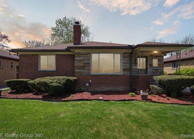 Property at 24091 BLACKSTONE St, Oak Park, MI 48237 2056, 3 beds, 2 baths