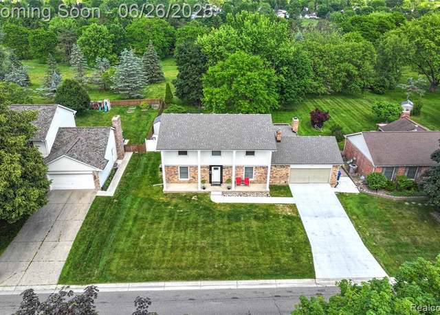 Property at 12031 Townline Rd, Grand Blanc, MI 48439 1660, 4 beds, 3 baths