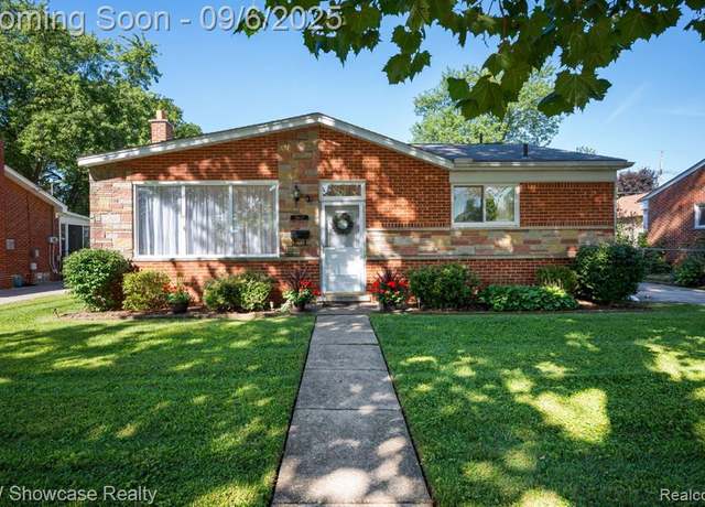 Property at 19647 Osmus St, Livonia, MI 48152 1574, 3 beds, 1 bath