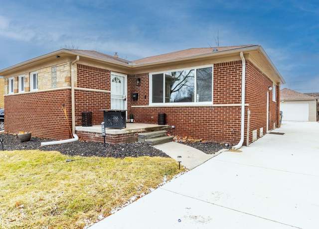 Property at 22191 Westhampton St, Oak Park, MI 48237, 3 beds, 1.5 baths