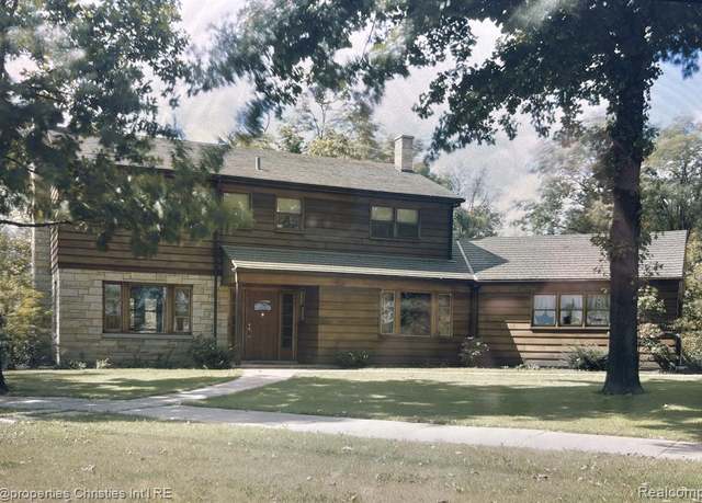 Property at 12711 VERNON Ave, Huntington Woods, MI 48070 1447, 3 beds, 2.5 baths