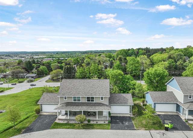 Property at 4068 Haverhill Ct #7, Traverse City, MI 49684, 3 beds, 1.5 baths